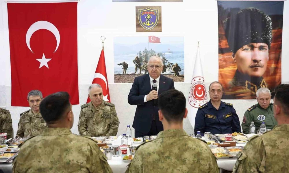 Εμείς ΕΔΕ και οι Τούρκοι Αμφίβιο Σώμα στο Τσανάκαλε-Ο κίνδυνος για το Αιγαίο χτυπάει κόκκινο